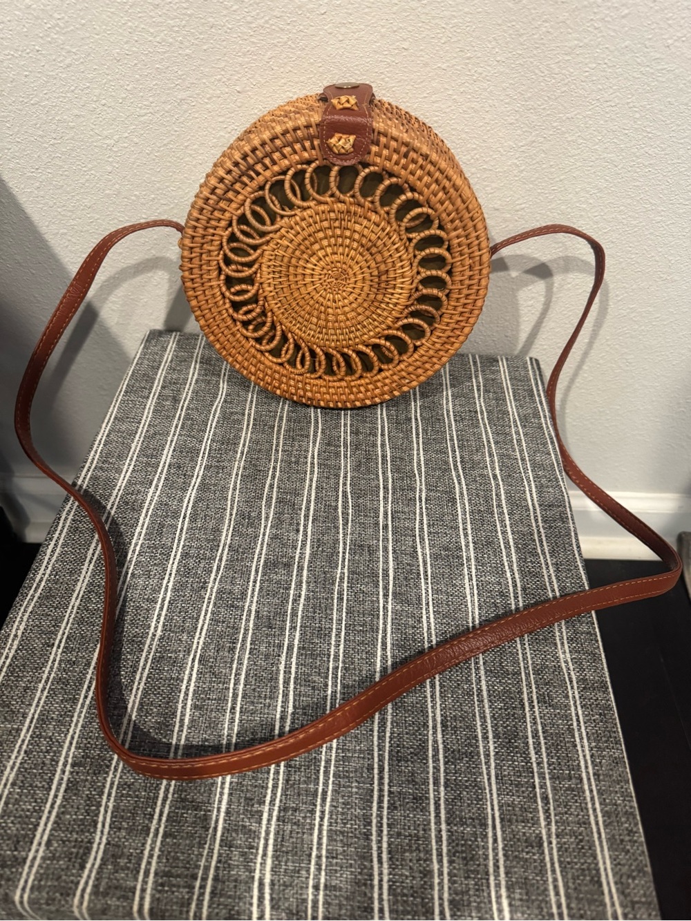 Woven Round Crossbody Bag in Cognac Brown